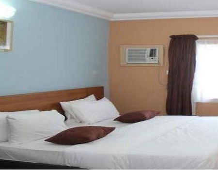 Toprate Luxury Hotel Owerri Rom bilde